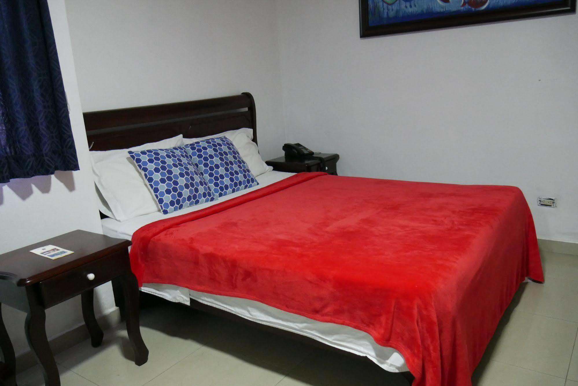 Hotel Luis V Santo Domingo Dış mekan fotoğraf